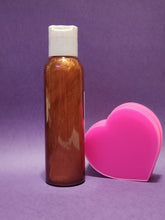 Load image into Gallery viewer, Shimmering Body Oils
